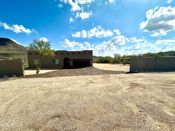 43019 18th St, New River, AZ 85087