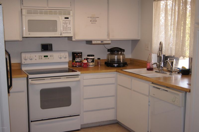 4302 E Kiowa St, Phoenix, AZ 85044