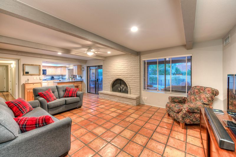 4302 E Onyx Ave, Phoenix, AZ 85028