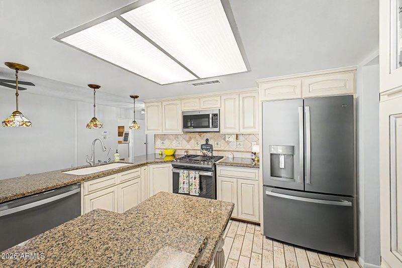 4302 N 85th Ave, Phoenix, AZ 85037