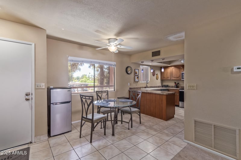 4303 Cactus Rd #202, Phoenix, AZ 85032