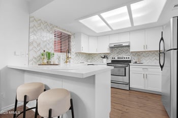 4303 Cactus Rd #410, Phoenix, AZ 85032