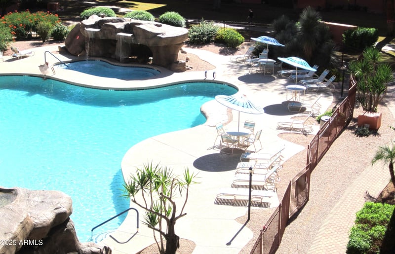 4303 Cactus Rd #413, Phoenix, AZ 85032