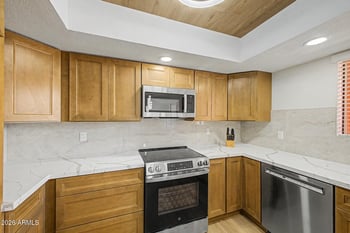 4303 E Cactus Rd #114, Phoenix, AZ 85032