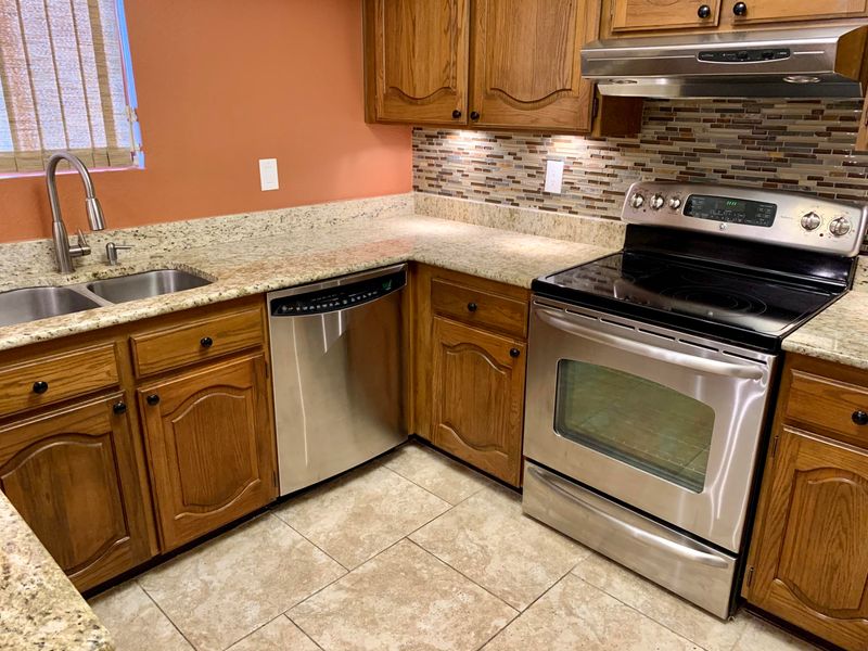 4303 E Cactus Rd #313, Phoenix, AZ 85032