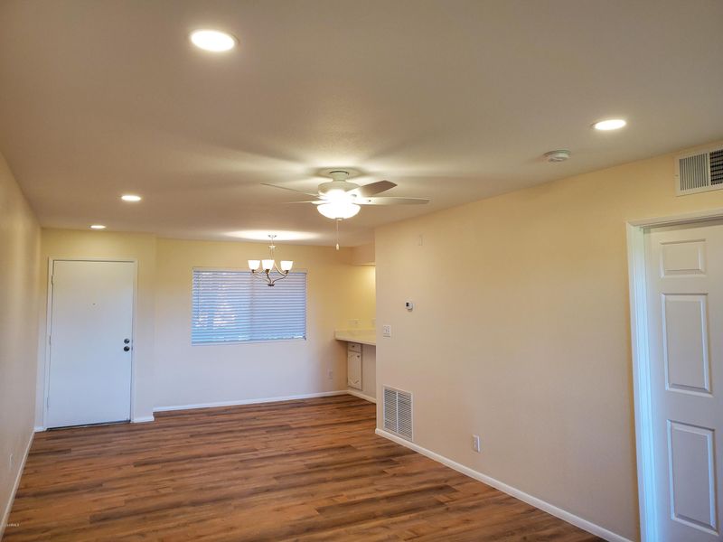 4303 E Cactus Rd #332, Phoenix, AZ 85032