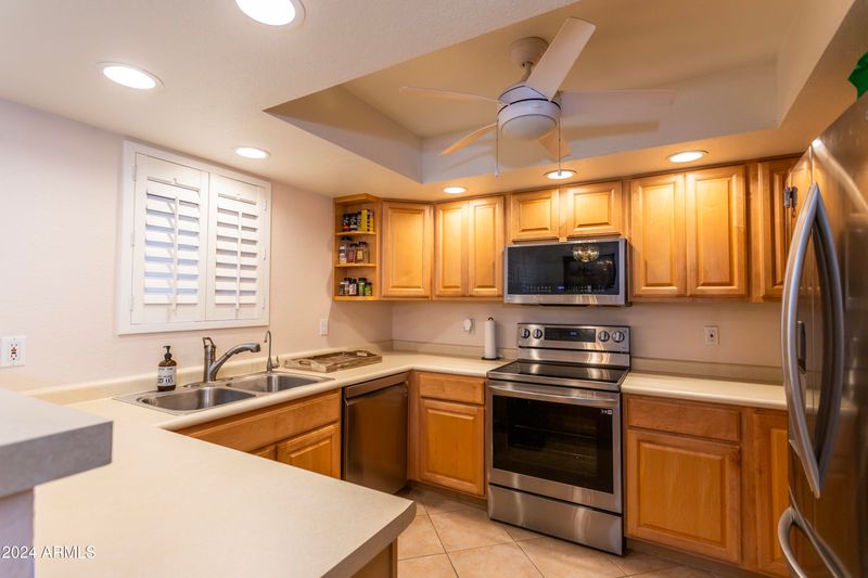 4303 E Cactus Rd E #128, Phoenix, AZ 85032