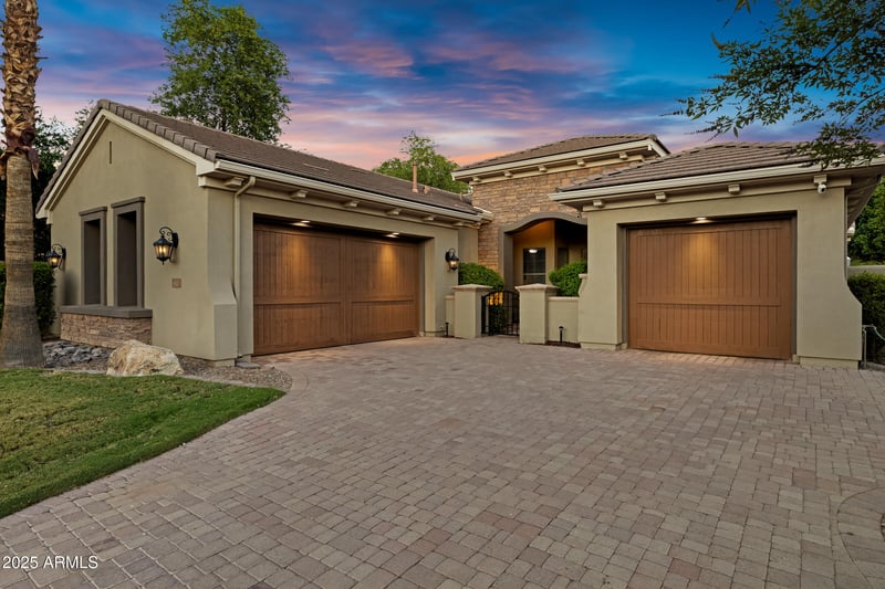 4303 S Oregon Ct, Chandler, AZ 85248