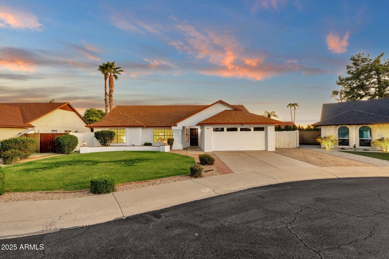 4307 Greenway Ln, Phoenix, AZ 85032