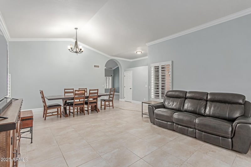 4308 Rock Wren Rd, Phoenix, AZ 85044