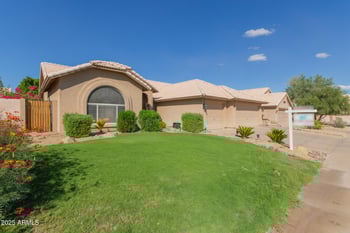 4308 Rock Wren Rd, Phoenix, AZ 85044