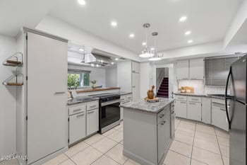 4308 W Tierra Buena Ln, Glendale, AZ 85306