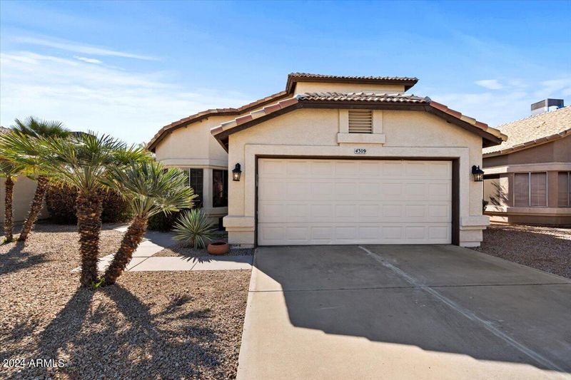 4309 E Siesta Ln, Phoenix, AZ 85050
