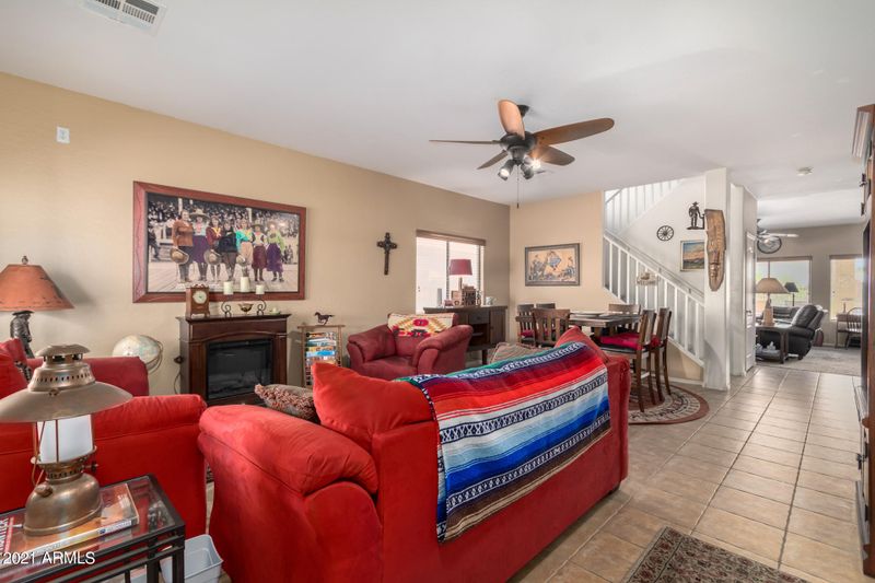 431 E Shawnee Rd, San Tan Valley, AZ 85143