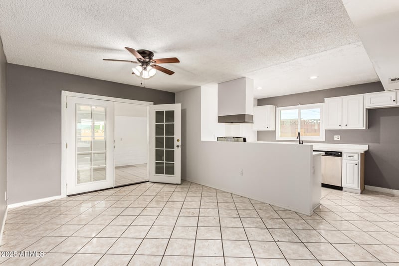 4310 Rose Ln, Glendale, AZ 85301