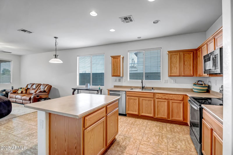 43103 Vista Hills Dr, Anthem, AZ 85086