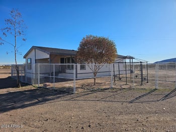43104 Catalina Dr, Tonopah, AZ 85354