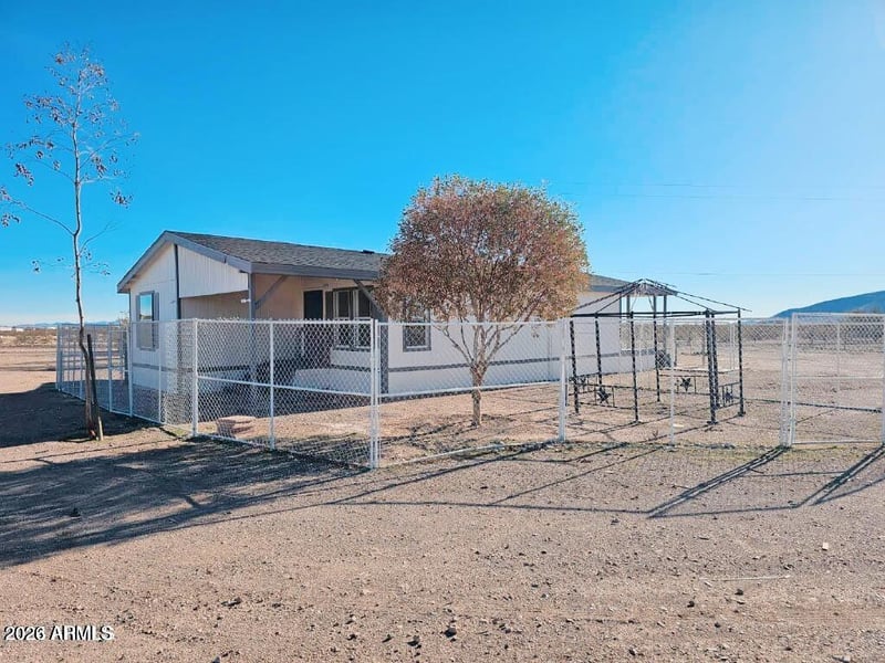 43104 W Catalina Dr, Tonopah, AZ 85354