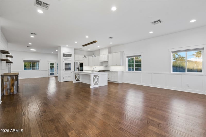 4311 E Earll Dr, Phoenix, AZ 85018