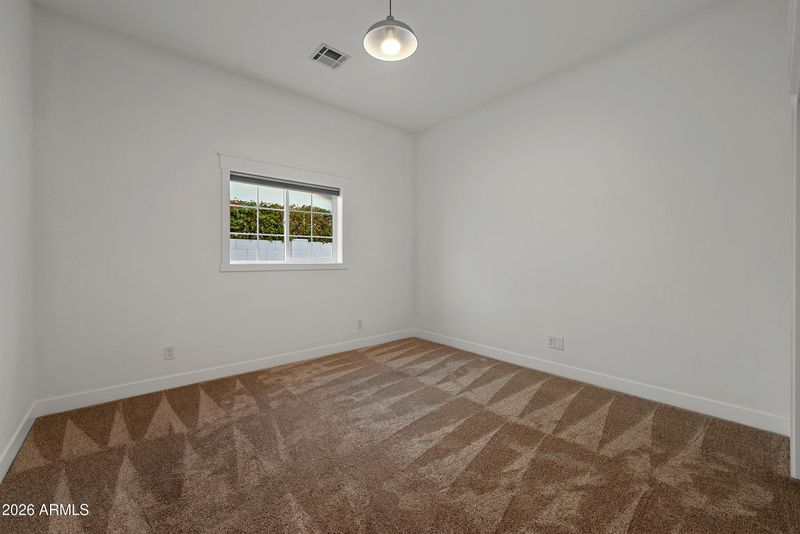 4311 E Earll Dr, Phoenix, AZ 85018
