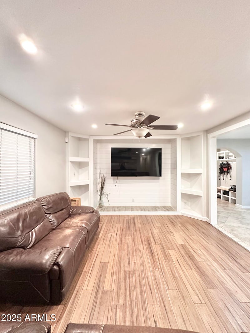 4312 192nd Ln, Litchfield Park, AZ 85340