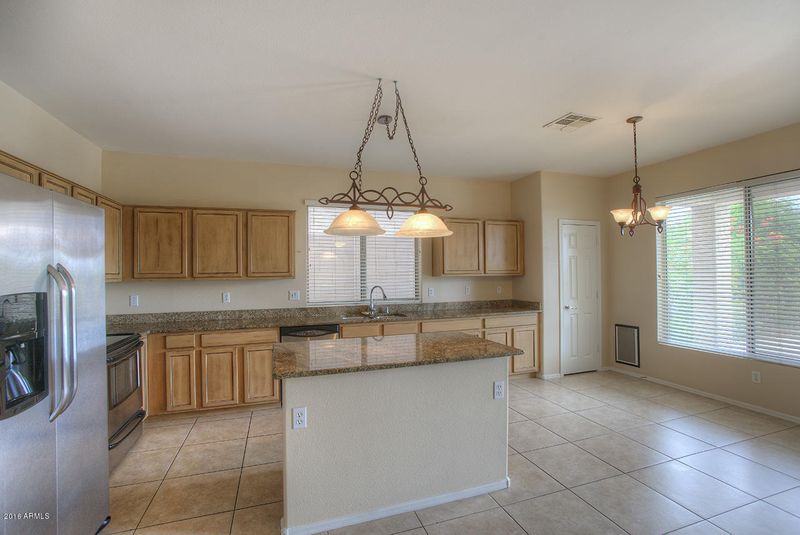 4313 E Smokehouse Trl, Cave Creek, AZ 85331
