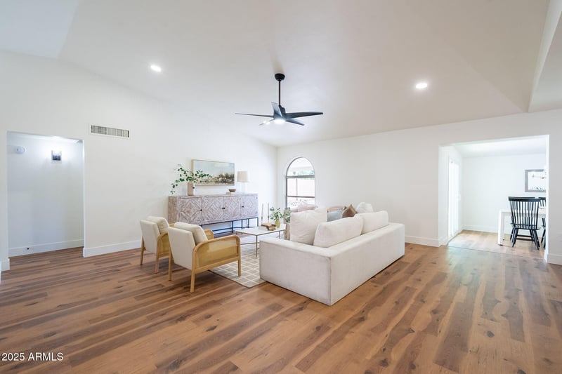4313 Pearce Rd, Phoenix, AZ 85044