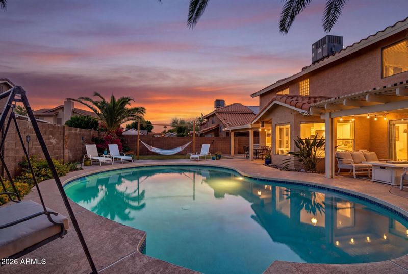 4314 E Amberwood Dr, Phoenix, AZ 85048