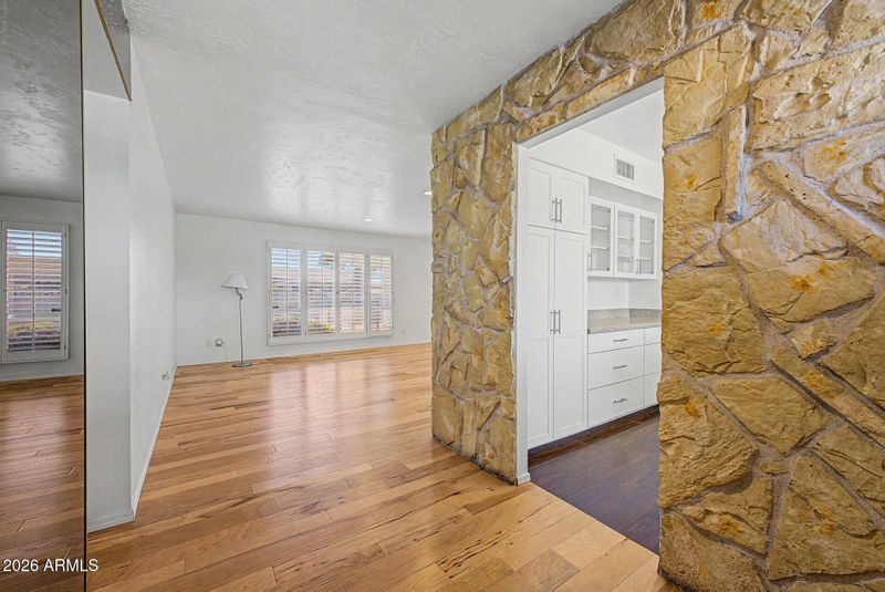 4315 W Griswold Rd, Glendale, AZ 85302