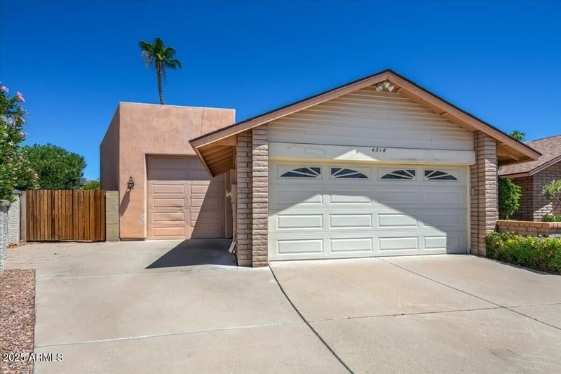 4316 Ludlow Dr, Phoenix, AZ 85032
