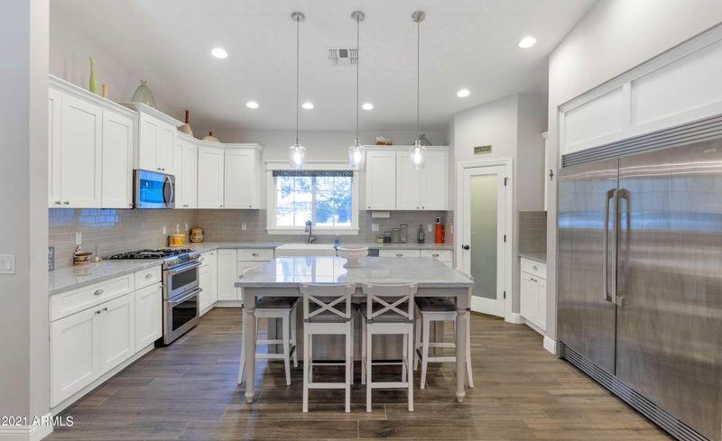 4317 E Cheery Lynn Rd, Phoenix, AZ 85018