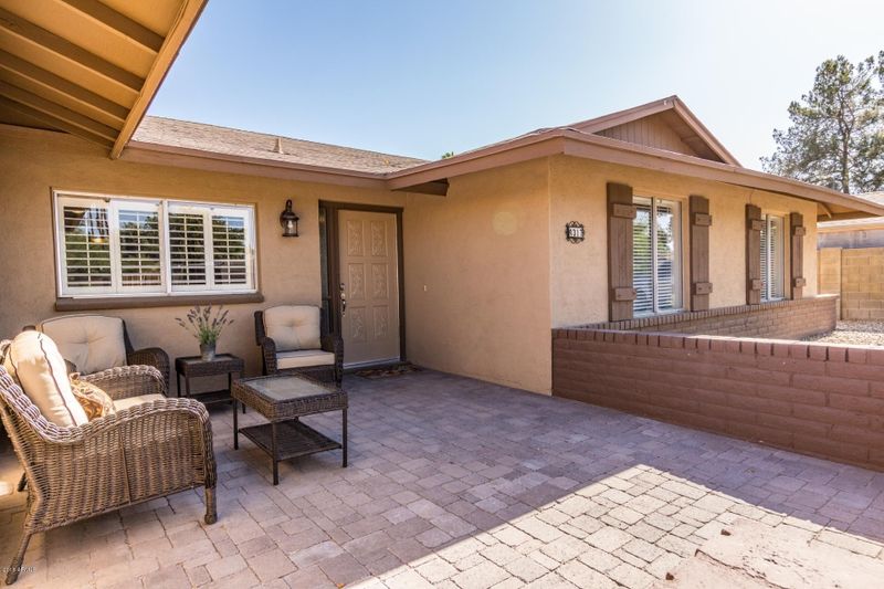 4317 E Redfield Rd, Phoenix, AZ 85032