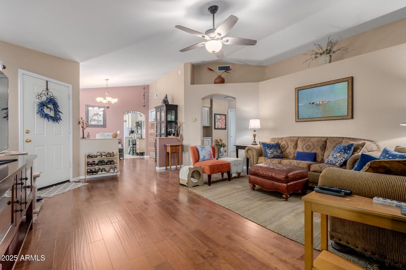 4318 Graythorn Ave, Phoenix, AZ 85044