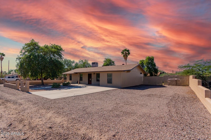432 99th St, Mesa, AZ 85207