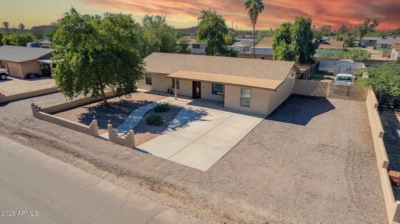 432 99th St, Mesa, AZ 85207