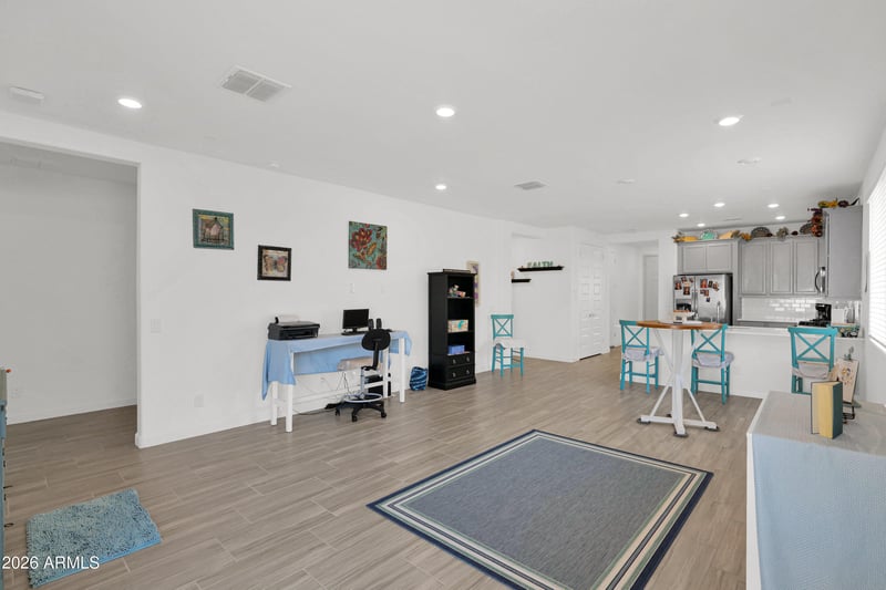 432 Tamarack Dr, San Tan Valley, AZ 85140