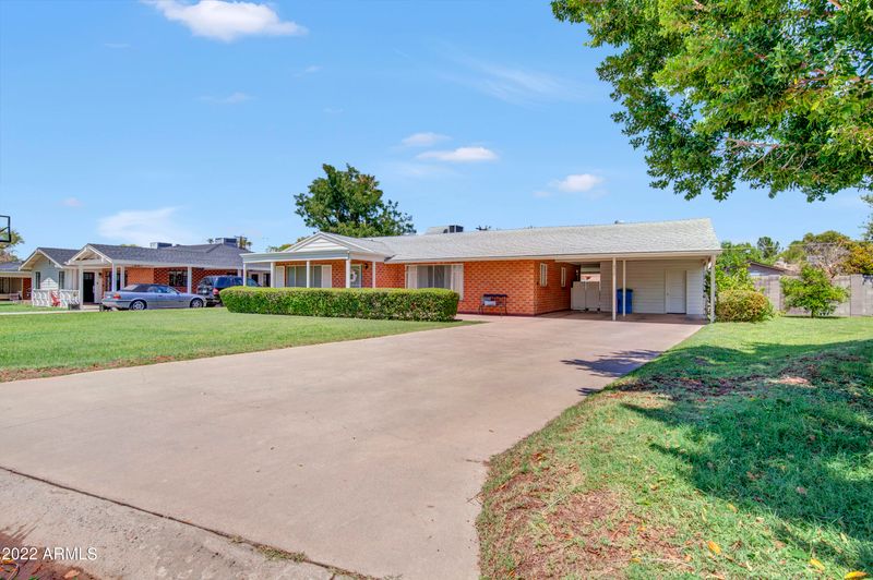 4320 E Pinchot Ave, Phoenix, AZ 85018