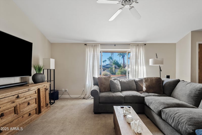 4320 Hearn Rd, Phoenix, AZ 85032