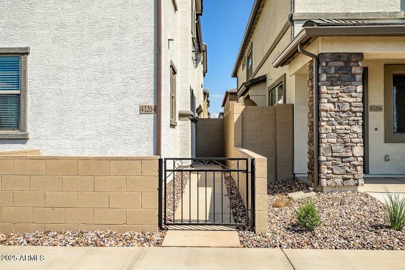 43204 Hinoki St, Queen Creek, AZ 85140