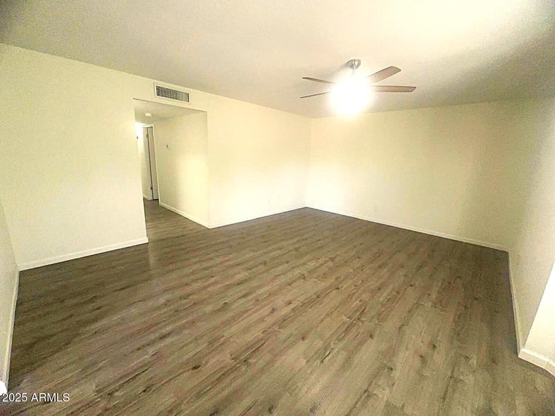 4321 Greenway Rd, Glendale, AZ 85306