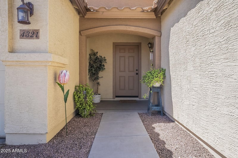 4321 Hasan Dr, Laveen, AZ 85339