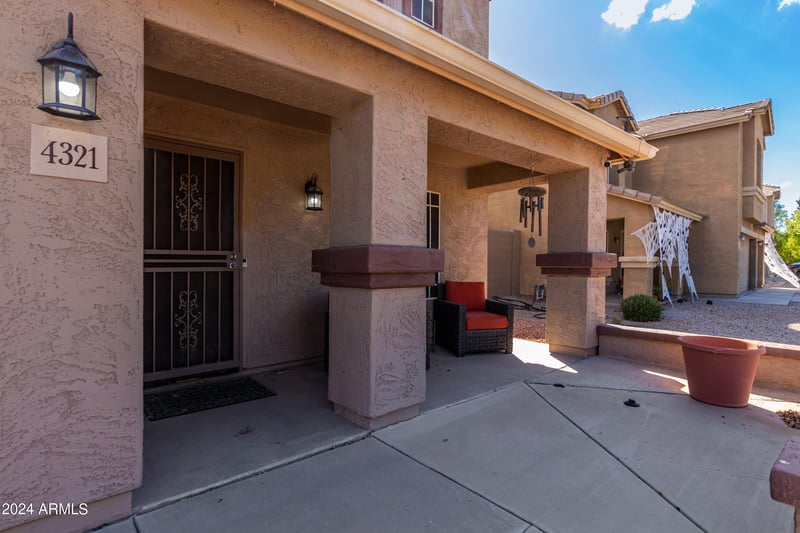 4321 Morenci Rd, San Tan Valley, AZ 85143