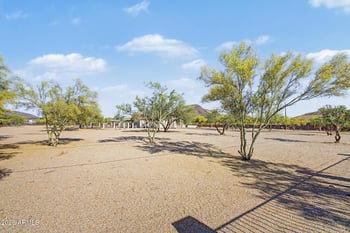 43211 16th St, New River, AZ 85087