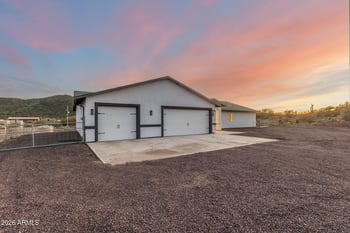 43232 12th St, New River, AZ 85087
