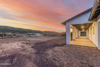 43232 12th St, New River, AZ 85087