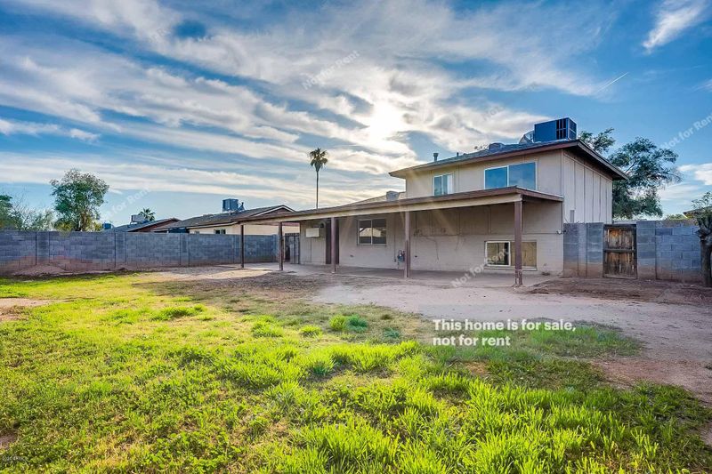 4324 E Lynne Ln, Phoenix, AZ 85042