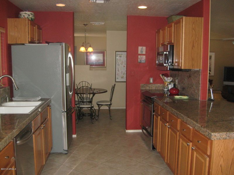 4324 W Laurie Ln, Glendale, AZ 85302