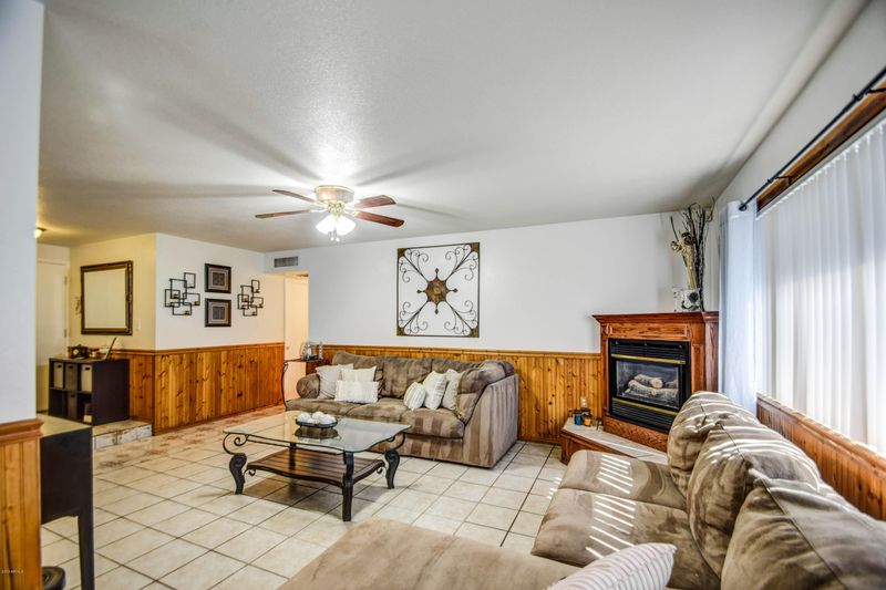 4325 E Maldonado Dr, Phoenix, AZ 85042