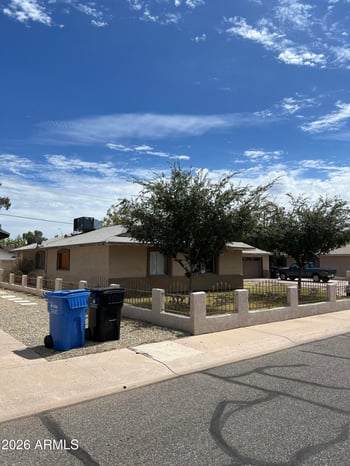 4325 N 63rd Dr, Phoenix, AZ 85033