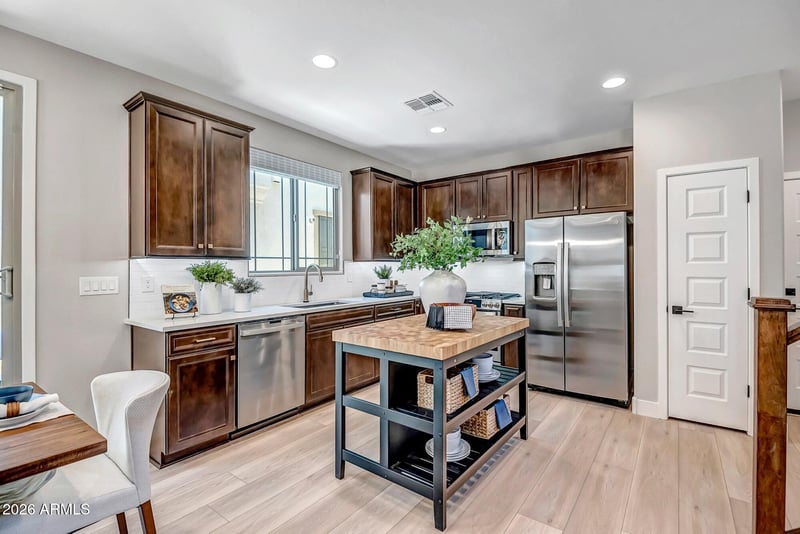 43256 Hinoki St, San Tan Valley, AZ 85140